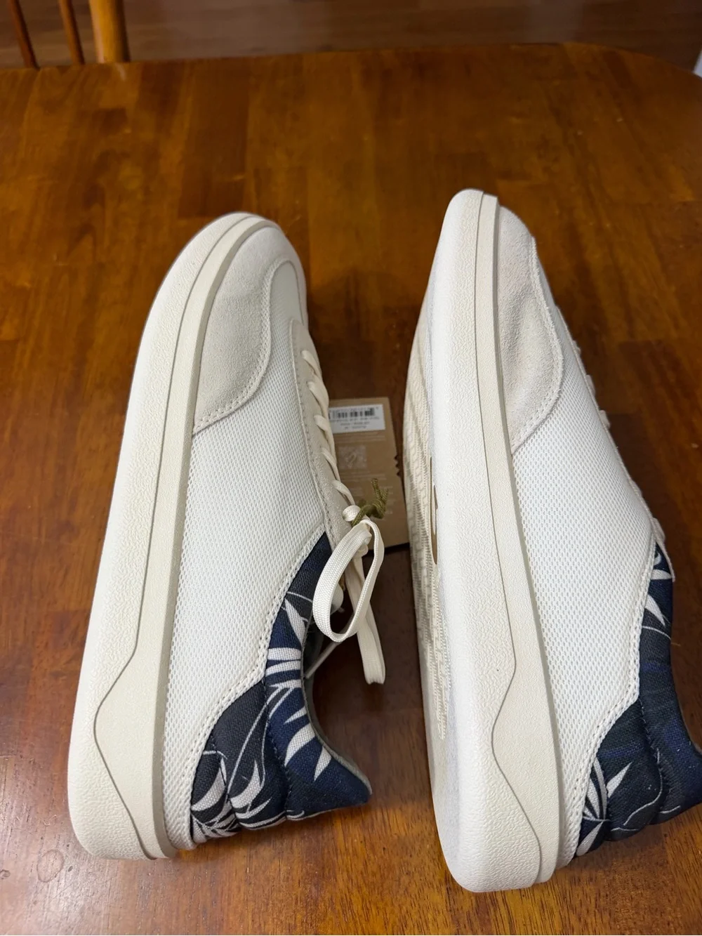 Brand New OluKai Men's Punini Sneakers Shoes Size 10.5 10 1/2 MSRP $140